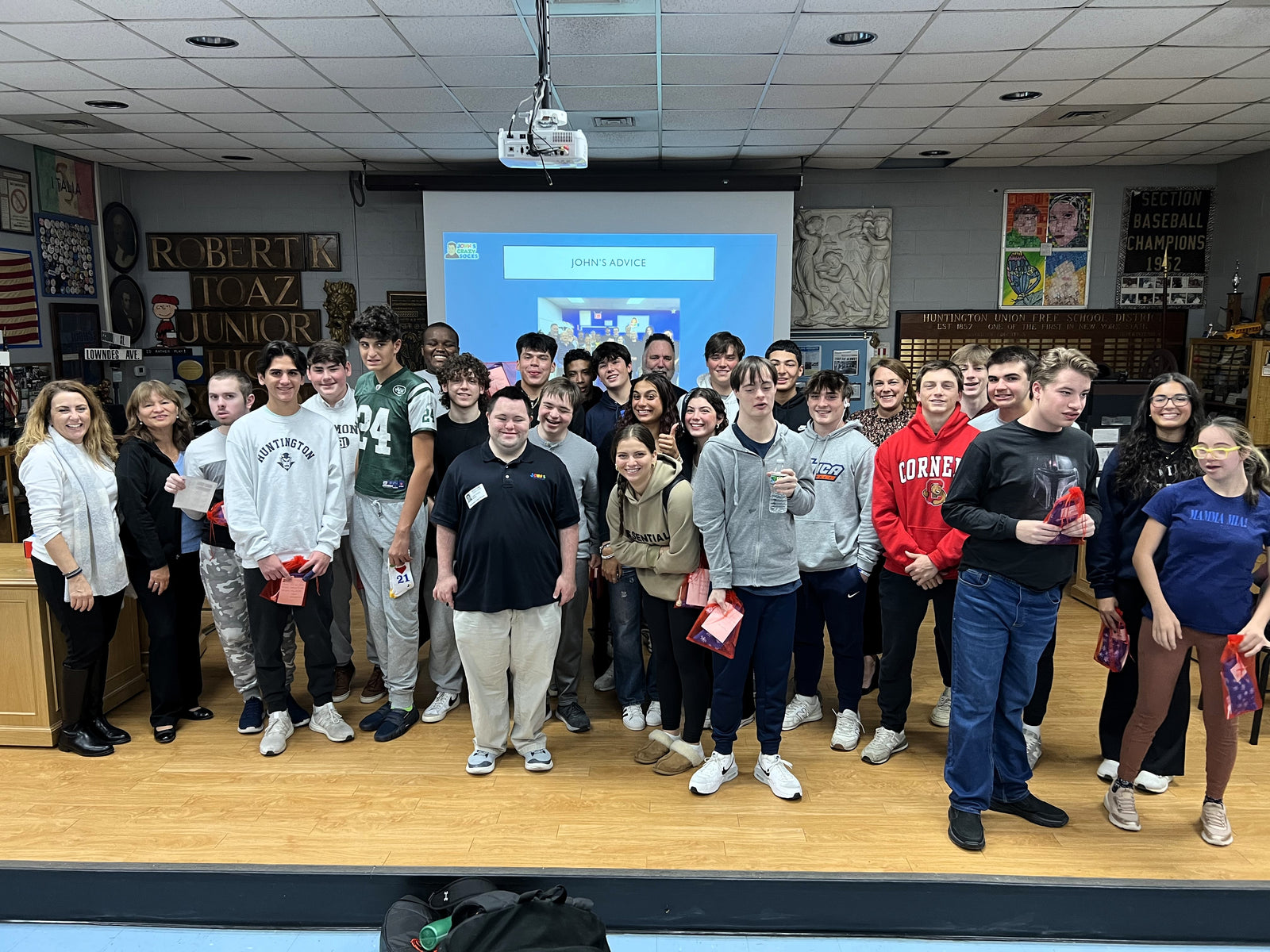 John Cronin Returns to Huntington High School to Speak to Business Students