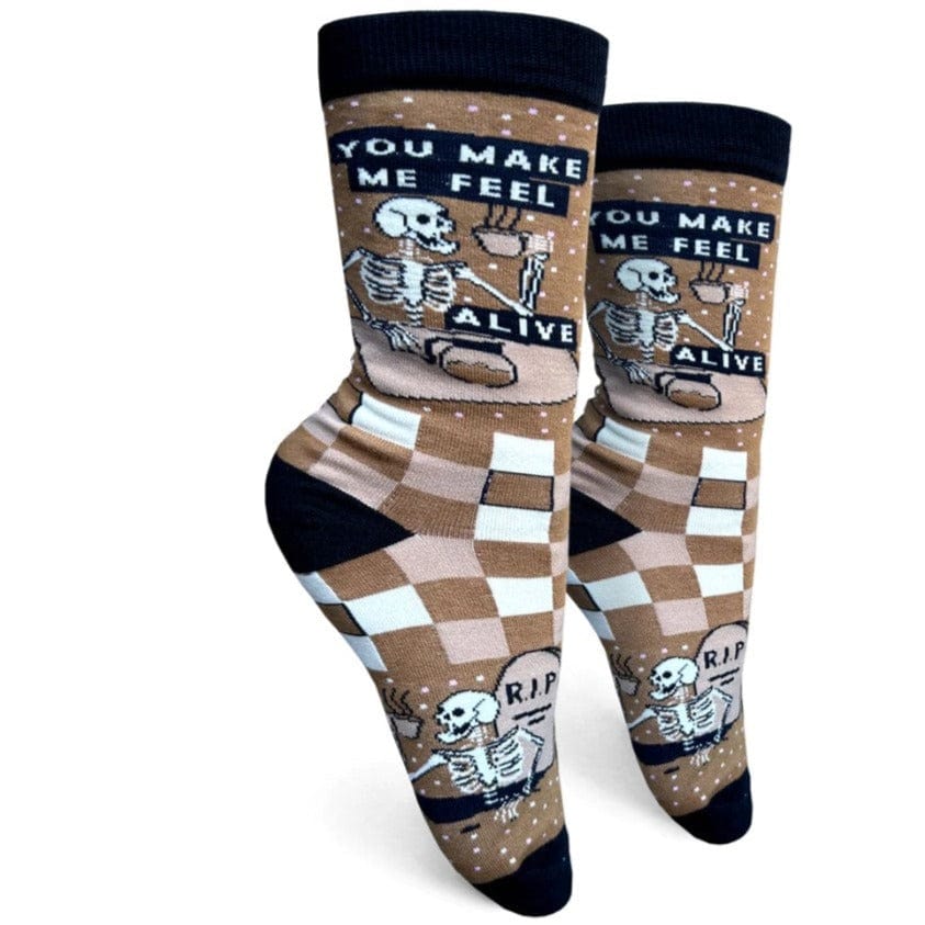 You Make Me Feel Alive Women's Crew Socks Brown